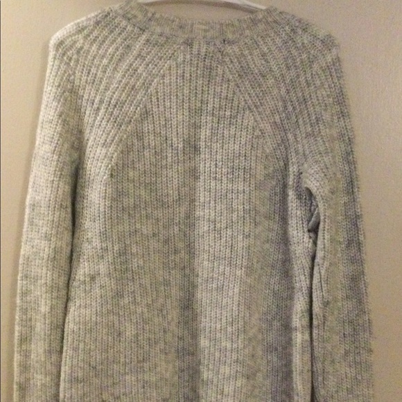 NWOT-CYNTHIA ROWLEY knitted sweater (XS) - Picture 3 of 4